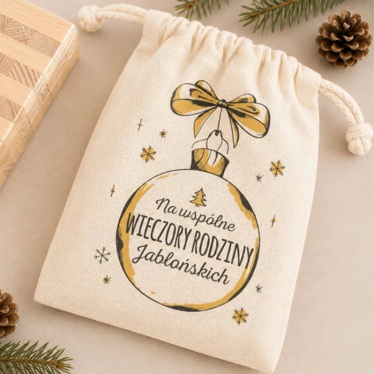 Świąteczna Jenga z personalizowanym nadrukiem zachęca do wspólnej rodzinnej zabawy.