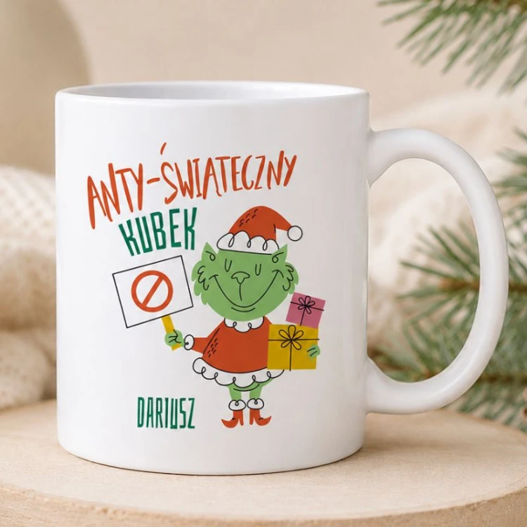 Personalizowany kubek anty-świąteczny z imieniem to zabawny prezent dla fana Grincha na Boże Narodzenie.