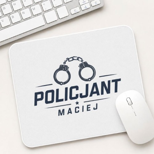 Personalizowana podkładka pod myszkę z imieniem to praktyczny prezent świąteczny dla policjanta.