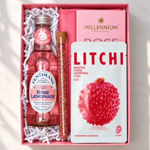 Zawartość różowego boxa prezentowego Pink Beauty.