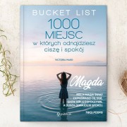 Książka Bucket List 1000 miejsc z personalizowaną okładką, imieniem i świąteczną dedykacją, prezent pod choinkę dla podróżnika.